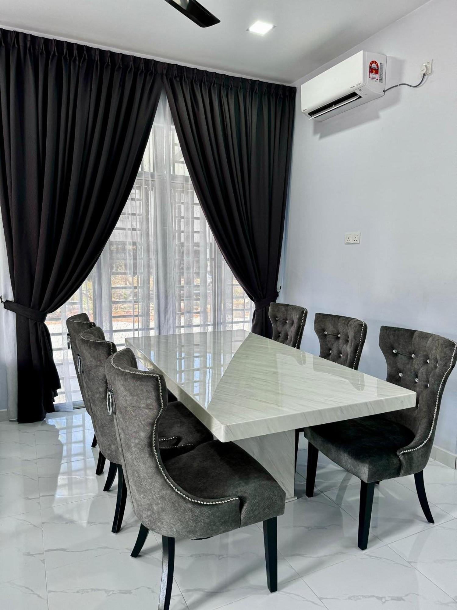 Homestay D'Pusu Tiga Kuala Terengganu Esterno foto